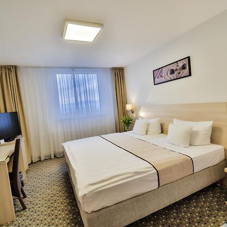 Hotel Metropol Spišská Nová Ves Extérieur photo