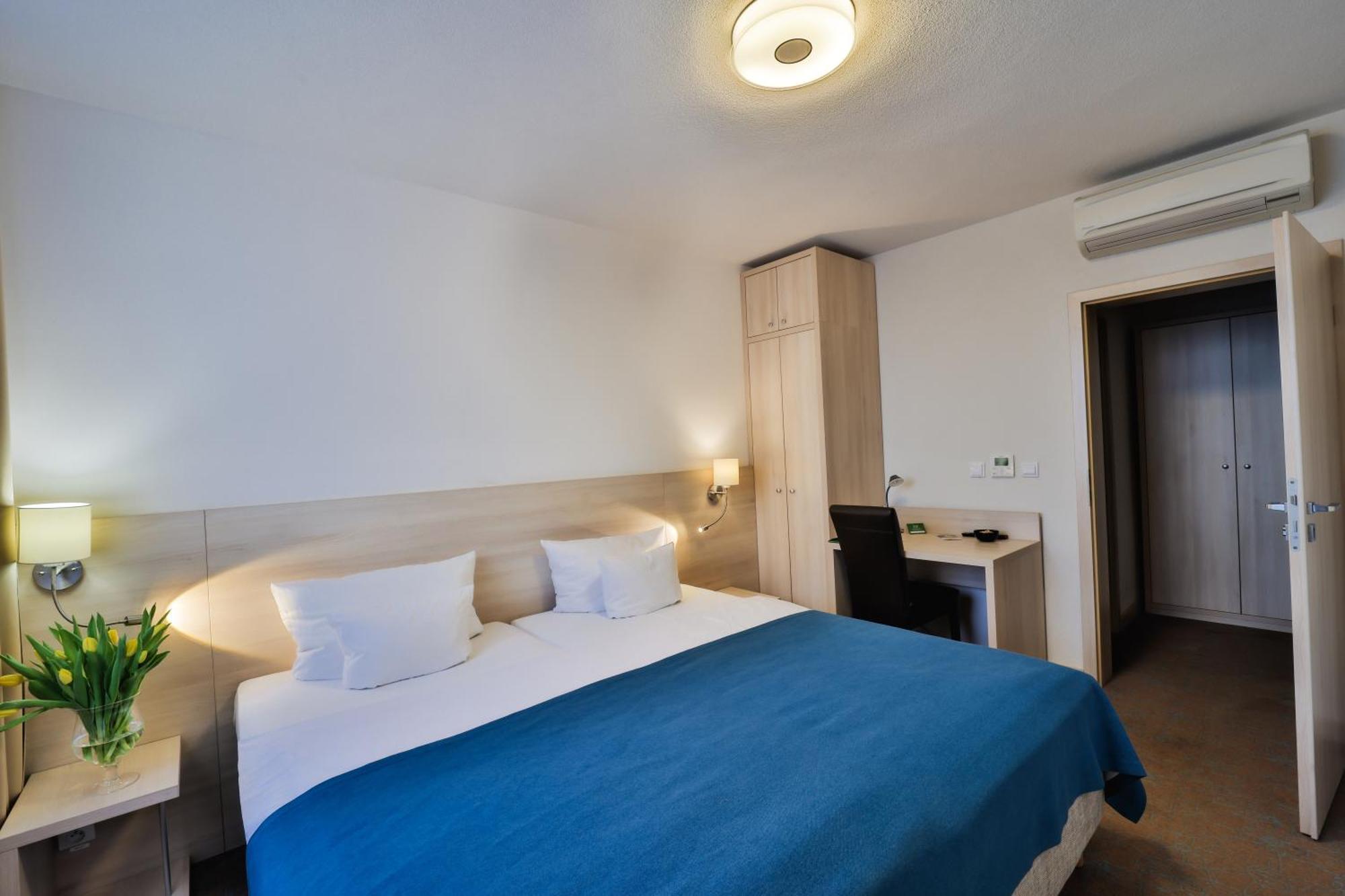Hotel Metropol Spišská Nová Ves Extérieur photo