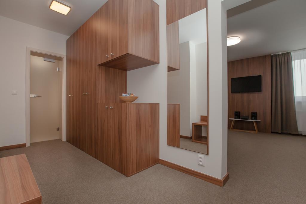 Hotel Metropol Spišská Nová Ves Extérieur photo