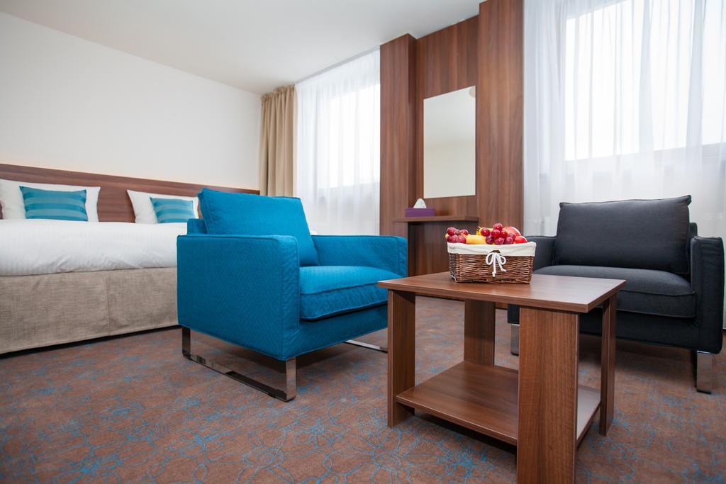 Hotel Metropol Spišská Nová Ves Extérieur photo