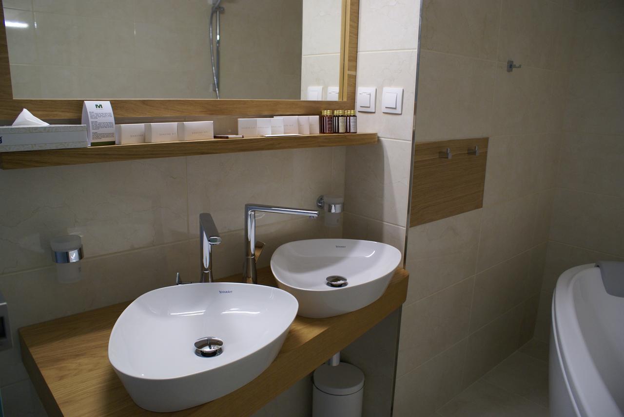 Hotel Metropol Spišská Nová Ves Extérieur photo